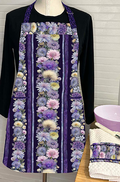 BORDER STRIPE APRONS AND TOWELS